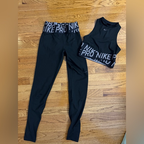 Nike Pro Athletic Leggings and Top Set - Picture 1 of 4